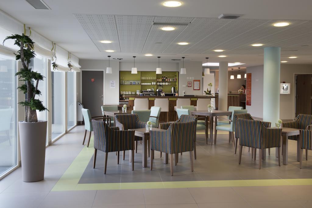 Domitys La Fleur De Lin Aparthotel Landerneau Bagian luar foto