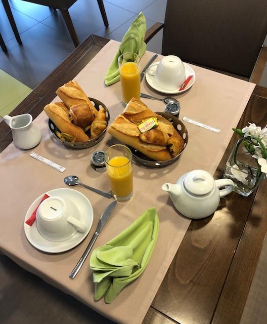 Domitys La Fleur De Lin Aparthotel Landerneau Bagian luar foto